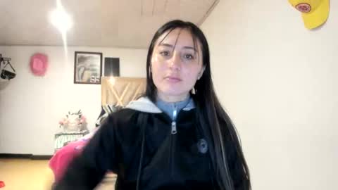 Snapshot of mia_kanee chatting on October 8, 3:49 pm mia kaneee online show from October 8, 3:49 pm