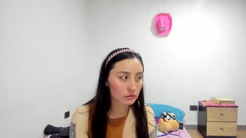 Snapshot of mia_kanee chatting on December 7, 12:30 am mia kaneee online show from December 7, 12:30 am