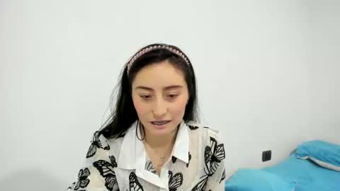 Snapshot of mia_kanee chatting on December 3, 11:46 pm mia kaneee online show from December 3, 11:46 pm