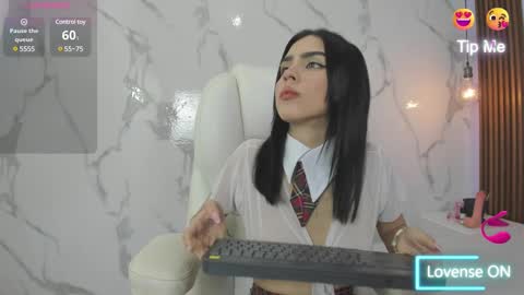 mia online show from February 21, 7:32 pm