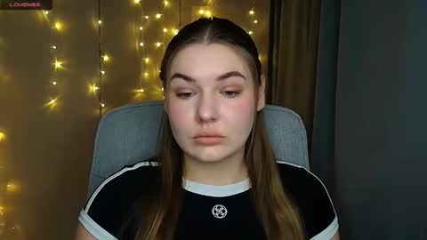 mia_lemm online show from October 29, 8:40 am