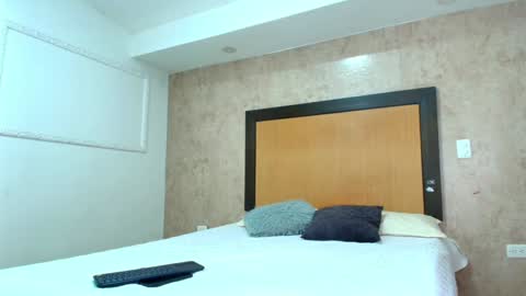 Snapshot of mia_lopez52 chatting on December 30, 6:38 pm MIALOPEZ . Y . online show from December 30, 6:38 pm