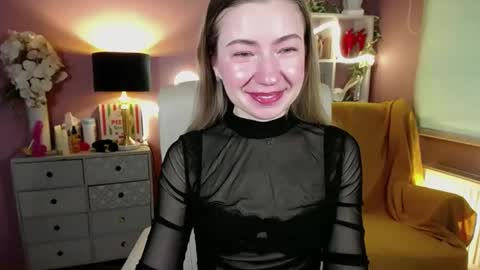 Snapshot of mia_luxx92 chatting on February 22, 7:34 am Mia online show from February 22, 7:34 am