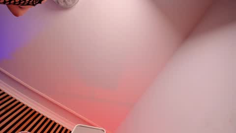 Snapshot of mia_meows chatting on January 30, 7:39 am Mia here Appreciate your support online show from January 30, 7:39 am