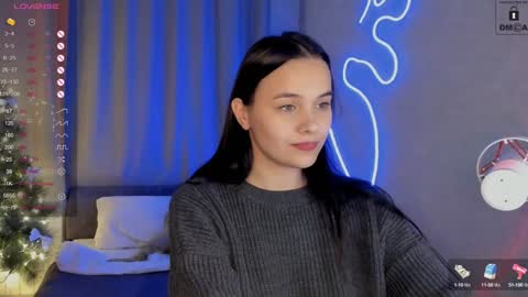 Snapshot of mia_mit chatting on January 5, 12:53 pm Mia online show from January 5, 12:53 pm