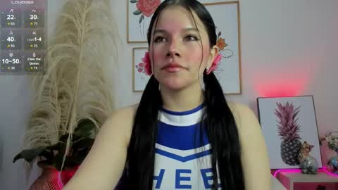 Snapshot of mia_moralez chatting on September 26, 12:47 pm MIA online show from September 26, 12:47 pm