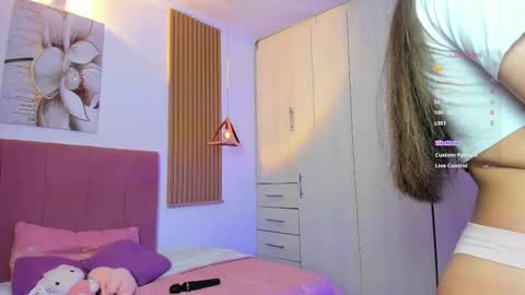 Snapshot of mia_nevaeh chatting on September 26, 8:28 pm Mia Nevaeh - follow me online show from September 26, 8:28 pm