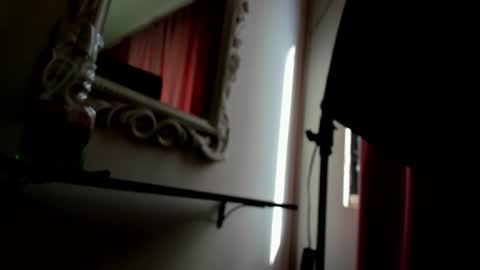 Snapshot of mia_nevaeh chatting on January 4, 8:27 pm Mia Nevaeh - follow me online show from January 4, 8:27 pm