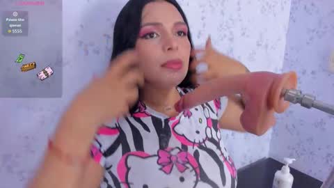 mia novoa online show from November 8, 10:26 pm