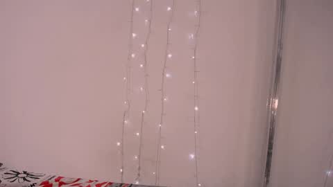 Snapshot of mia_reys chatting on December 29, 4:40 pm mia reys online show from December 29, 4:40 pm