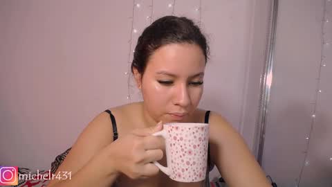 Snapshot of mia_reys chatting on January 9, 12:19 pm mia reys online show from January 9, 12:19 pm