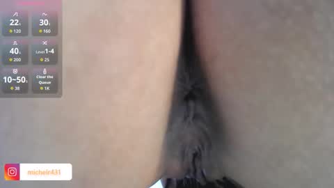 Snapshot of mia_reys chatting on October 30, 1:12 pm mia reys online show from October 30, 1:12 pm