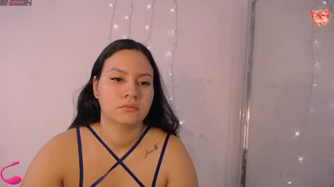 Snapshot of mia_reys chatting on December 18, 11:45 am mia reys online show from December 18, 11:45 am