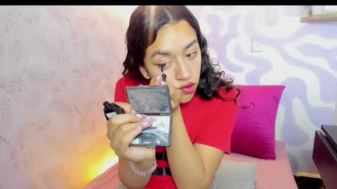 Mia . online show from March 17, 1:15 pm