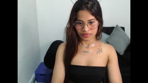 mia_sexgirl online show from September 15, 1:19 pm