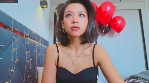 Mia online show from January 15, 7:37 am