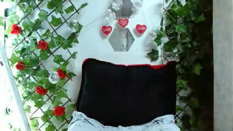 Snapshot of mia_squirt_big chatting on September 14, 3:15 am Mia squirt big INDEPENDENT MODEL...ONLYFANS online show from September 14, 3:15 am