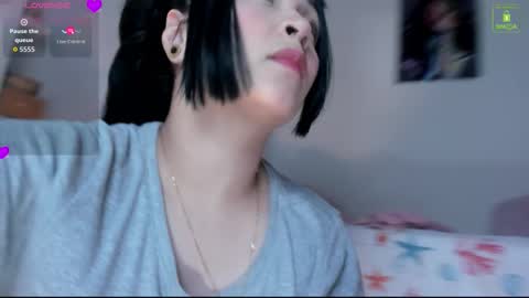 Snapshot of mia_starss chatting on September 30, 12:49 am Mia  online show from September 30, 12:49 am