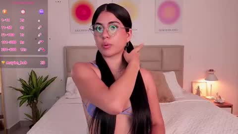 Snapshot of mia_stone2 chatting on December 6, 10:29 pm MIA online show from December 6, 10:29 pm