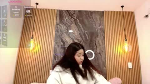 MIA  SUN  online show from October 21, 12:42 pm