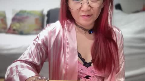 Mia online show from November 5, 4:29 am