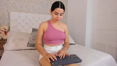 Snapshot of mia_thompson44 chatting on October 23, 11:49 am Mia online show from October 23, 11:49 am