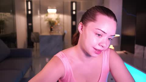 Snapshot of mia_vixen_ chatting on October 21, 3:21 am VixenMia online show from October 21, 3:21 am