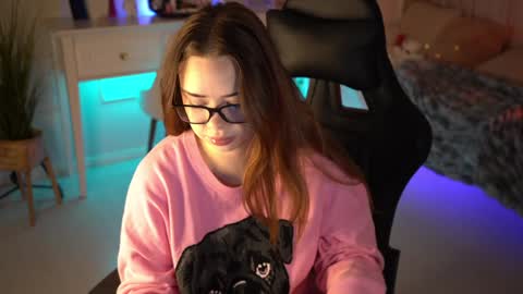 Snapshot of mia_vixen_ chatting on February 7, 3:45 am VixenMia online show from February 7, 3:45 am