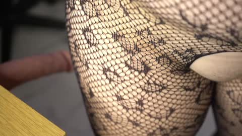 Snapshot of mia_vixen_ chatting on December 12, 4:15 am VixenMia online show from December 12, 4:15 am