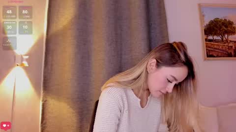 Snapshot of mia_white11 chatting on October 1, 1:16 pm Mia White  online show from October 1, 1:16 pm