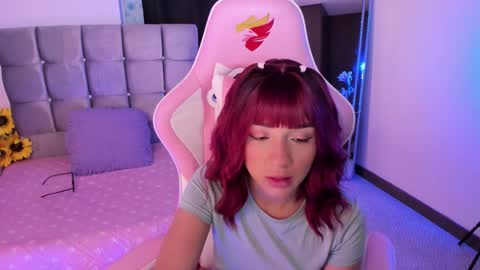 Snapshot of miaa_06 chatting on September 11, 3:40 am mia nicolle online show from September 11, 3:40 am