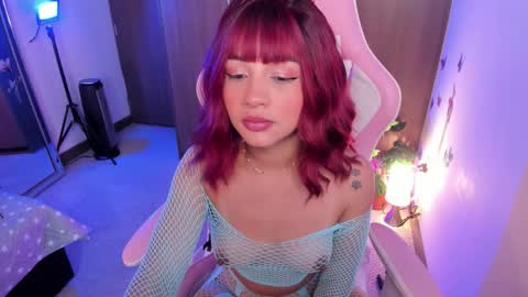 mia  nicolle online show from January 11, 4:28 am