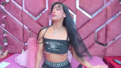 miaa_davis_ online show from May 30, 4:43 am
