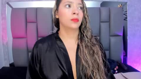 Snapshot of miaabrown__ chatting on February 14, 12:03 pm Mia online show from February 14, 12:03 pm