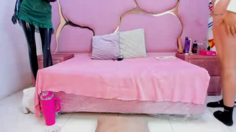 miaacarterss online show from July 27, 5:04 am