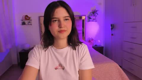 Mia  online show from March 2, 10:04 pm