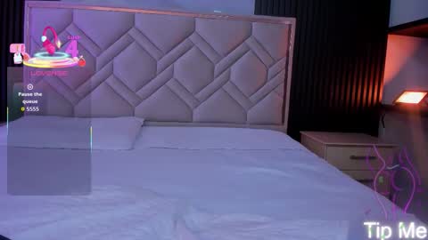 Miaa Farrel online show from October 1, 6:57 pm