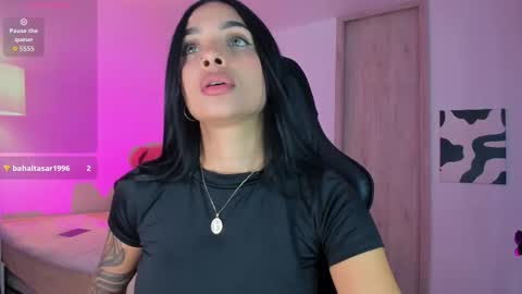 Mia online show from October 3, 8:14 pm