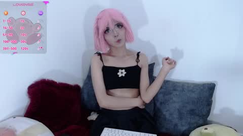 Mia online show from December 4, 7:34 pm