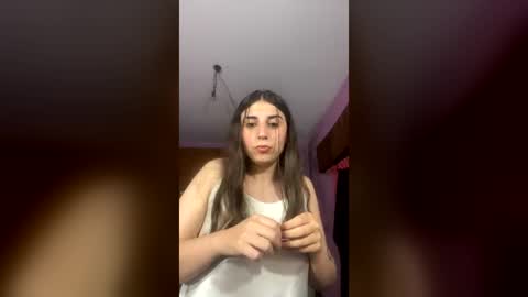 miaaxx21 online show from August 6, 5:47 am