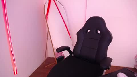 Mia Blum online show from March 1, 12:43 am