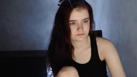 miabrowwn online show from December 19, 8:23 pm