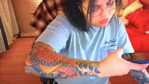 Snapshot of miacanela_xo chatting on January 15, 4:04 am Mia online show from January 15, 4:04 am