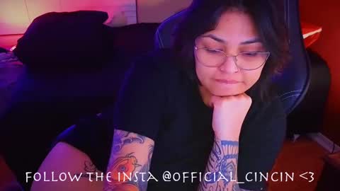 Snapshot of miacanela_xo chatting on February 8, 2:58 am Mia online show from February 8, 2:58 am