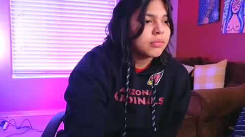 Snapshot of miacanela_xo chatting on December 8, 8:47 pm Mia online show from December 8, 8:47 pm