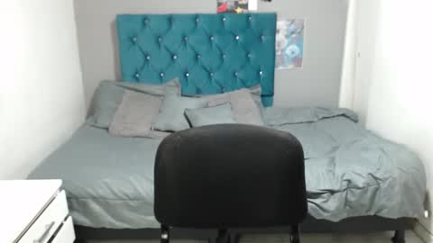 miacumgirl online show from March 19, 12:42 pm