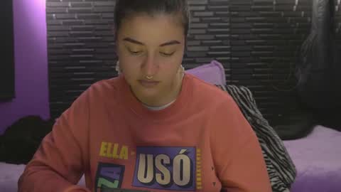 Mia online show from January 11, 2:38 am