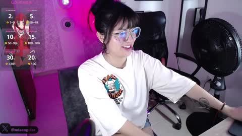 Mia online show from January 26, 1:36 pm