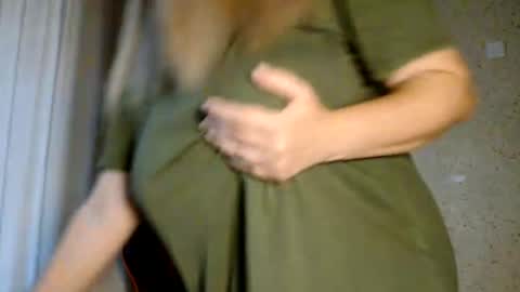 MiaFoxisJa online show from May 22, 2:37 pm