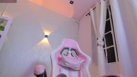 Mia Gomez online show from January 13, 10:24 pm